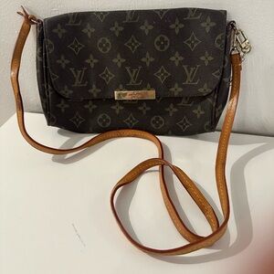 Louis vuitton vintage favorite